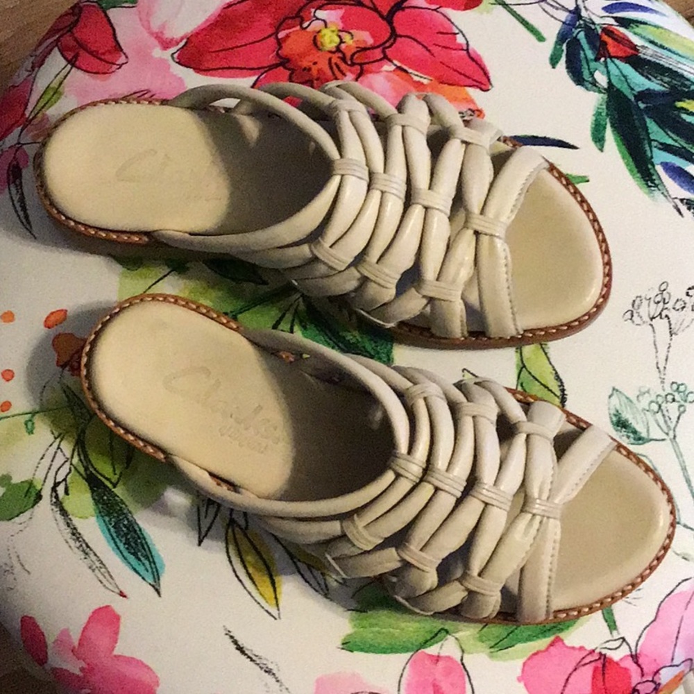 Clark’s of England leather upper sandals